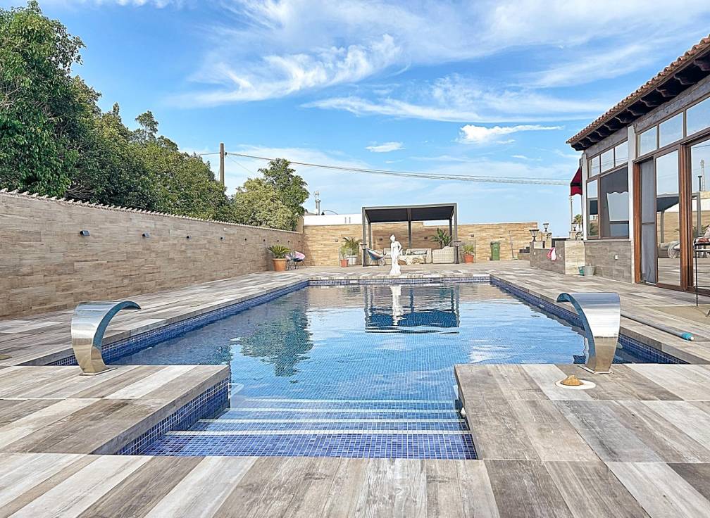 Resale - Villa - Torrellano