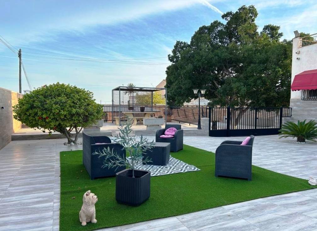 Resale - Villa - Torrellano