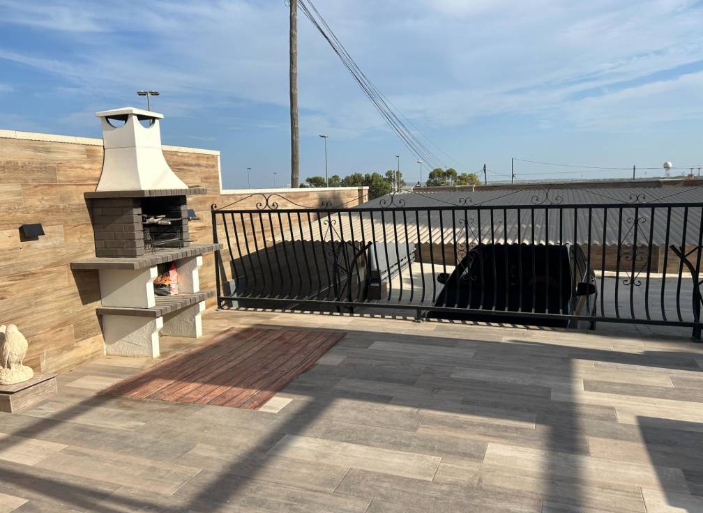 Resale - Villa - Torrellano