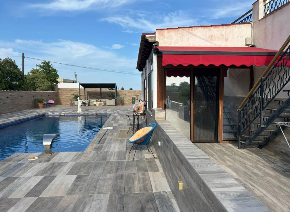 Resale - Villa - Torrellano