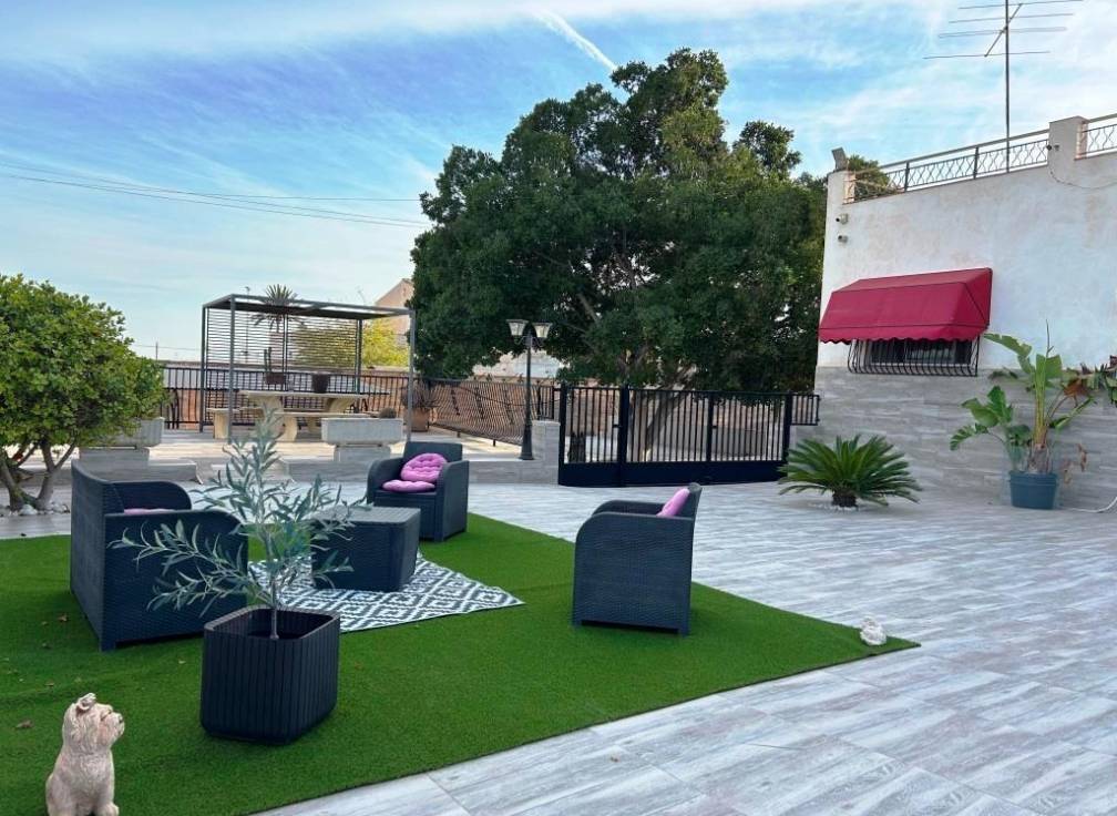 Resale - Villa - Torrellano