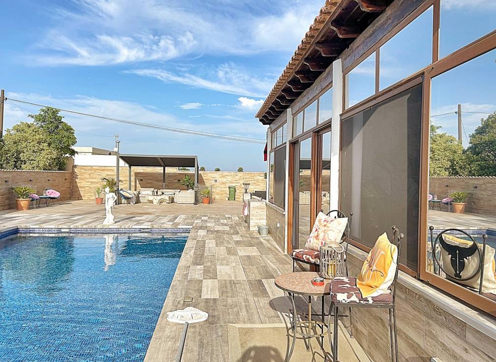 Resale - Villa - Torrellano