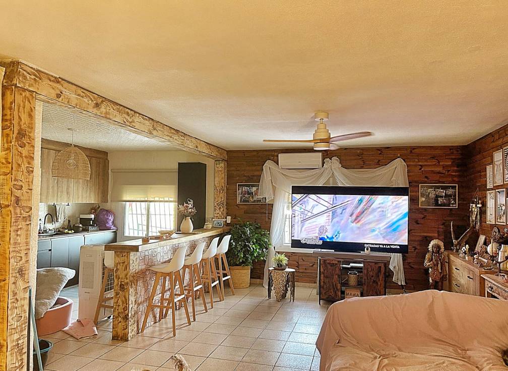 Resale - Villa - Torrellano