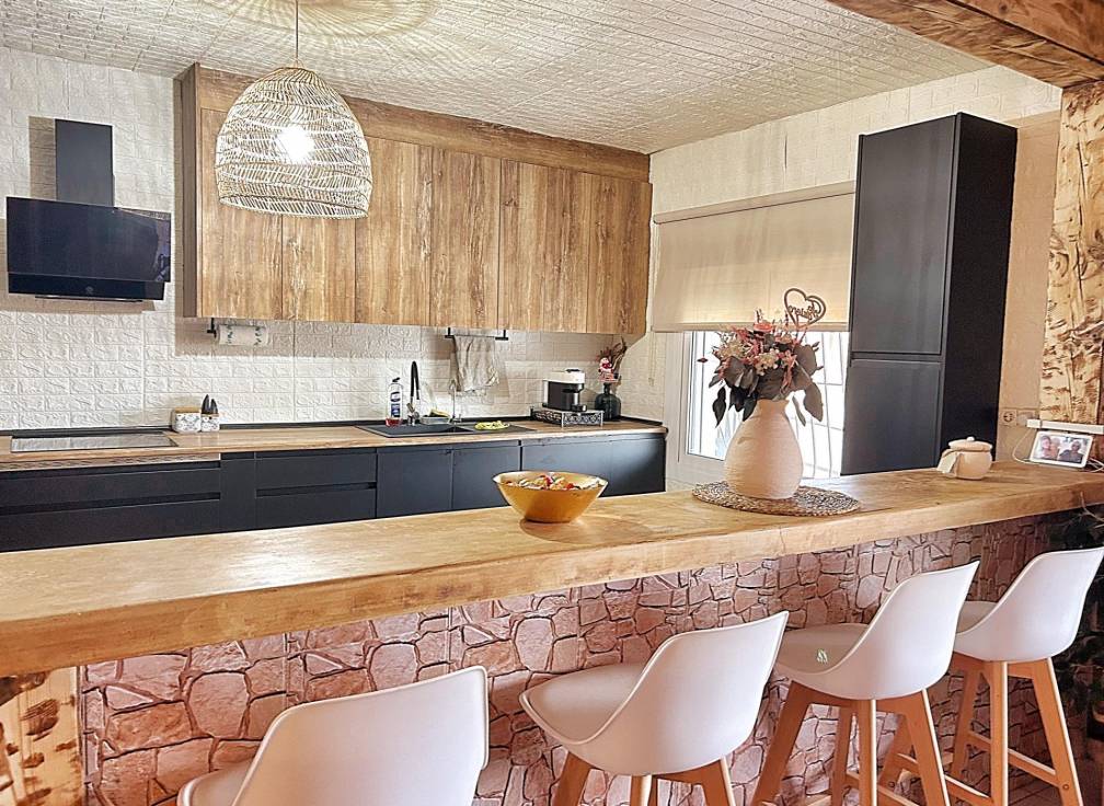 Resale - Villa - Torrellano