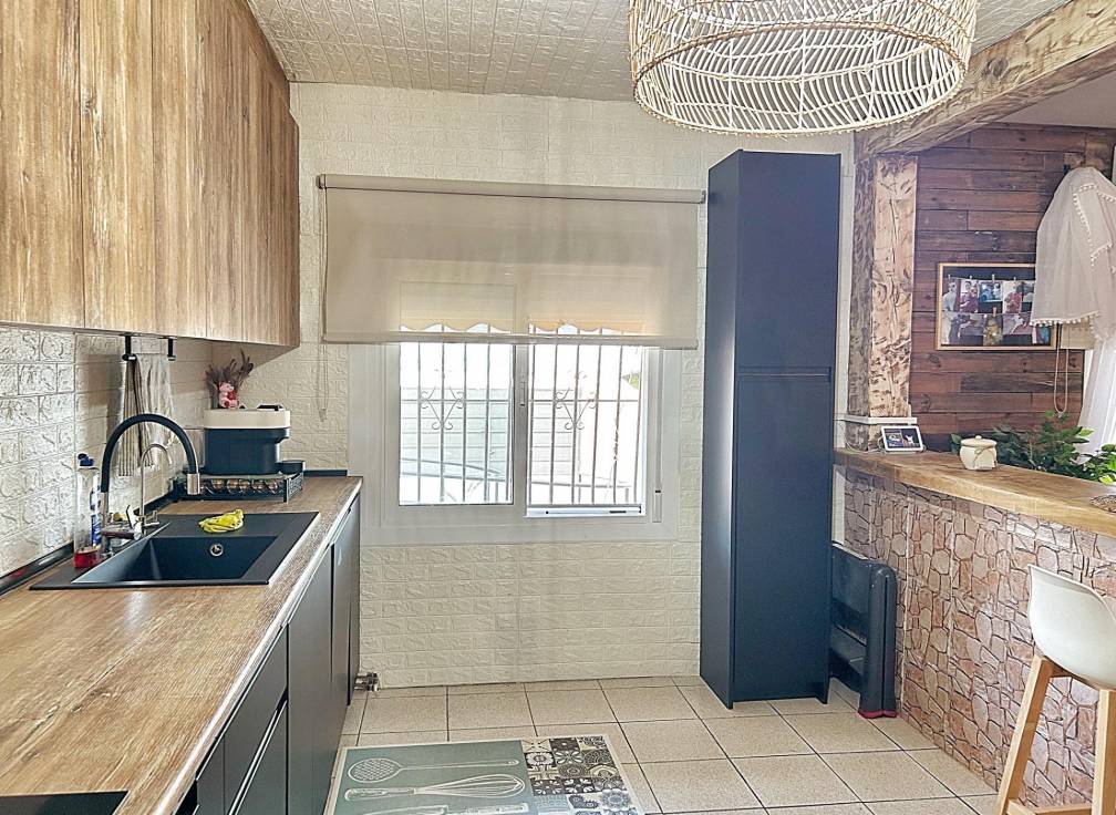 Resale - Villa - Torrellano