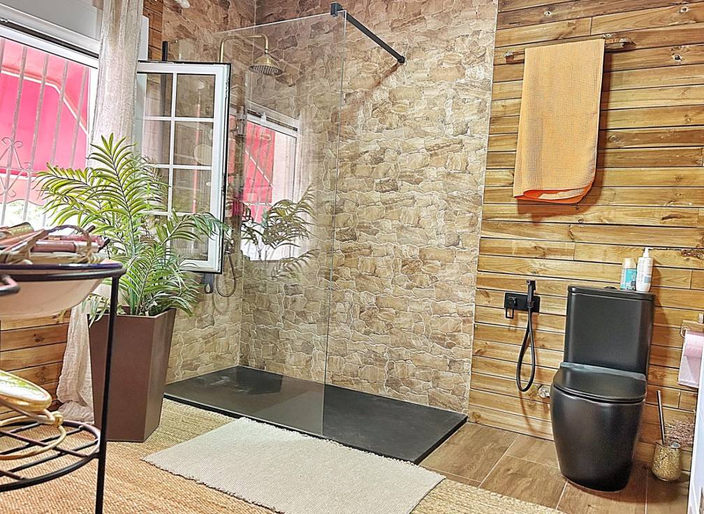 Resale - Villa - Torrellano