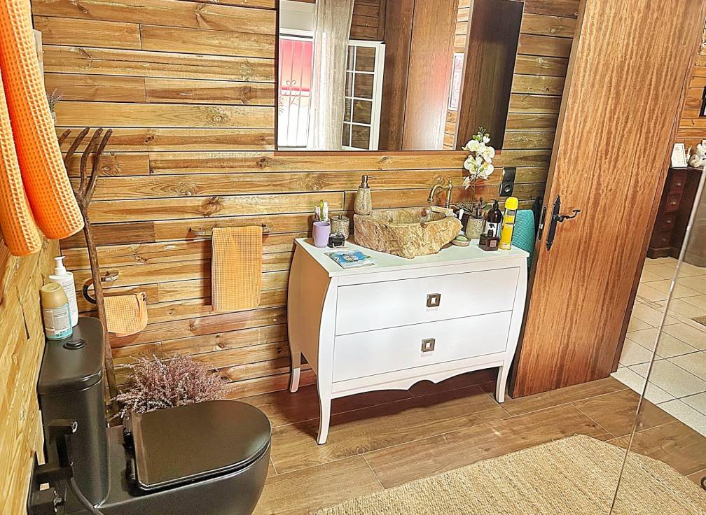 Resale - Villa - Torrellano