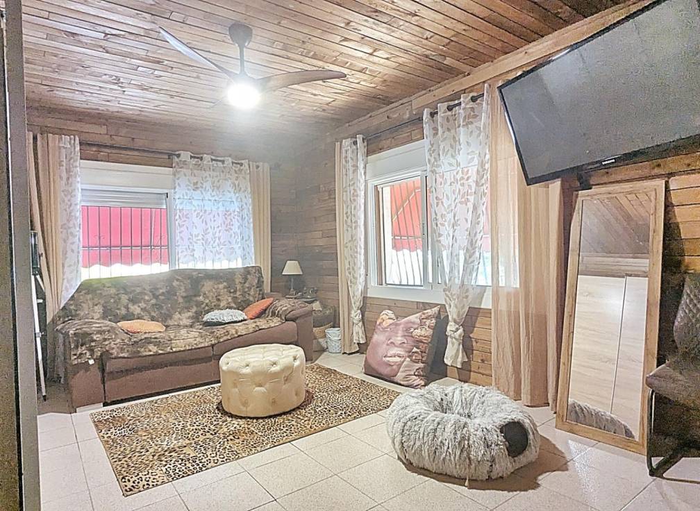 Resale - Villa - Torrellano