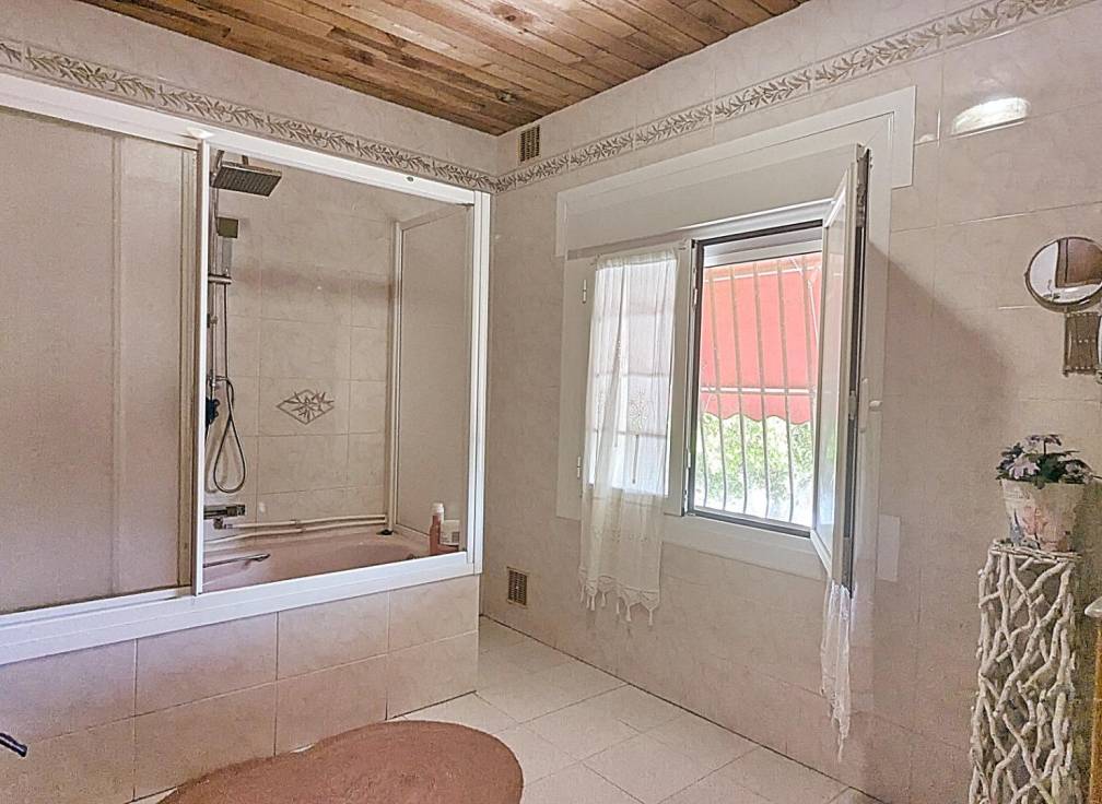 Resale - Villa - Torrellano