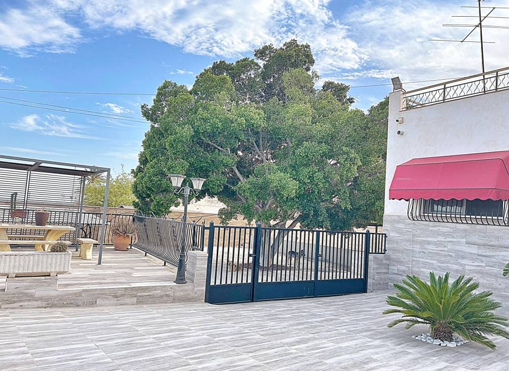 Resale - Villa - Torrellano