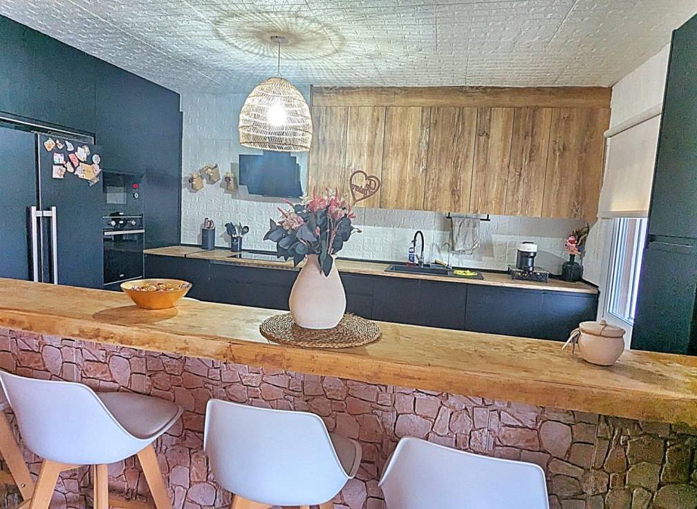 Resale - Villa - Torrellano