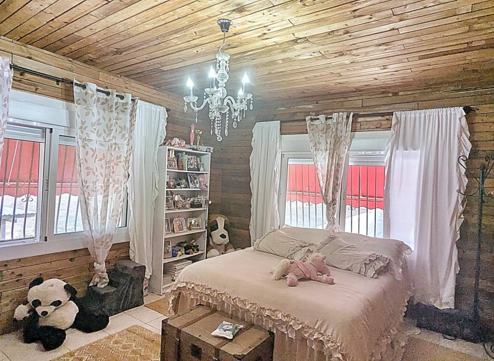 Resale - Villa - Torrellano