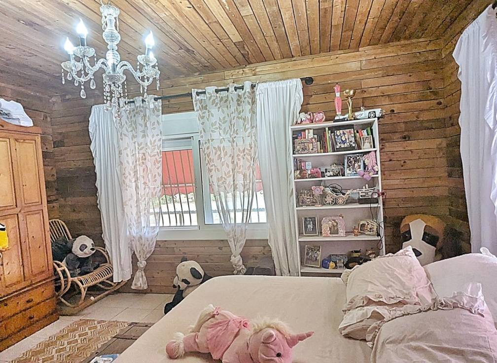 Resale - Villa - Torrellano