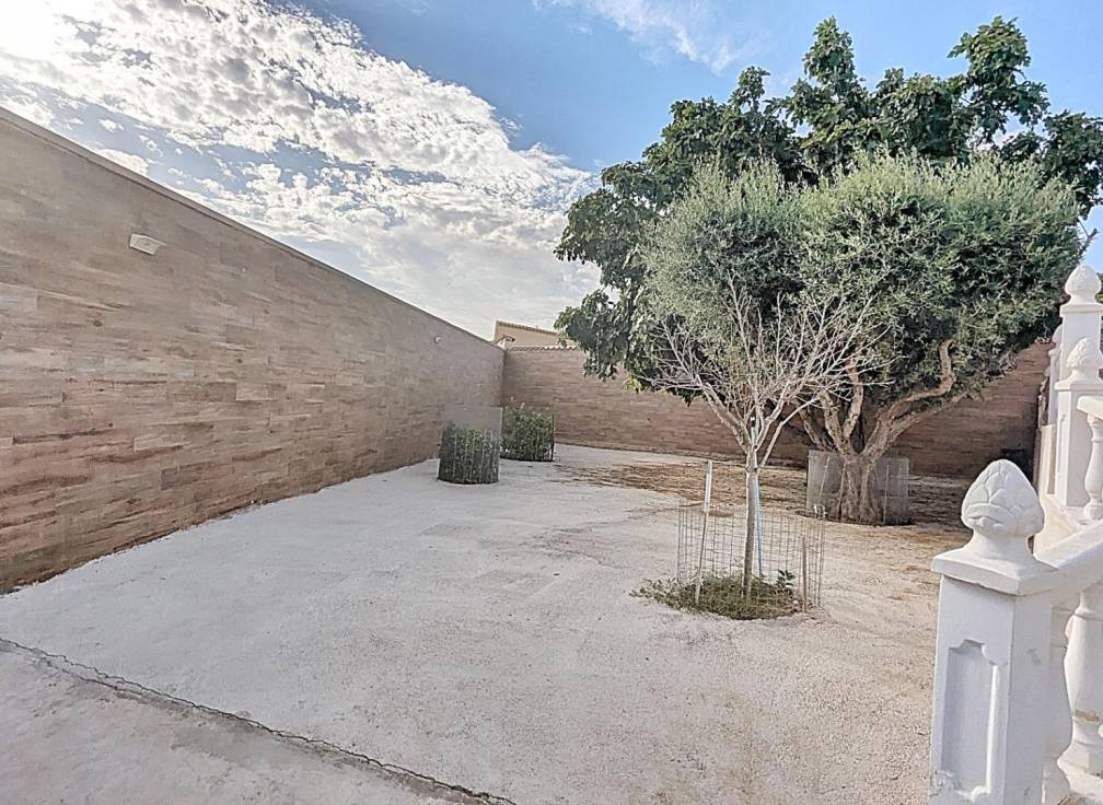 Resale - Villa - Torrellano