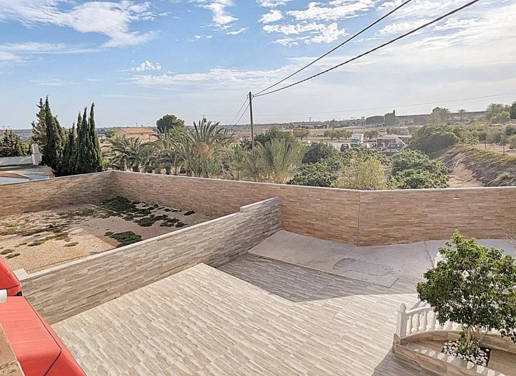 Resale - Villa - Torrellano