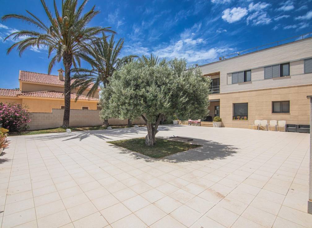 Resale - Villa - Valverde (Alicante) - Valverde