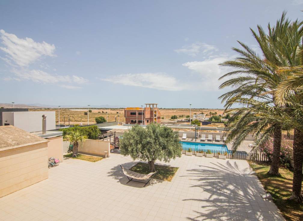 Resale - Villa - Valverde (Alicante) - Valverde