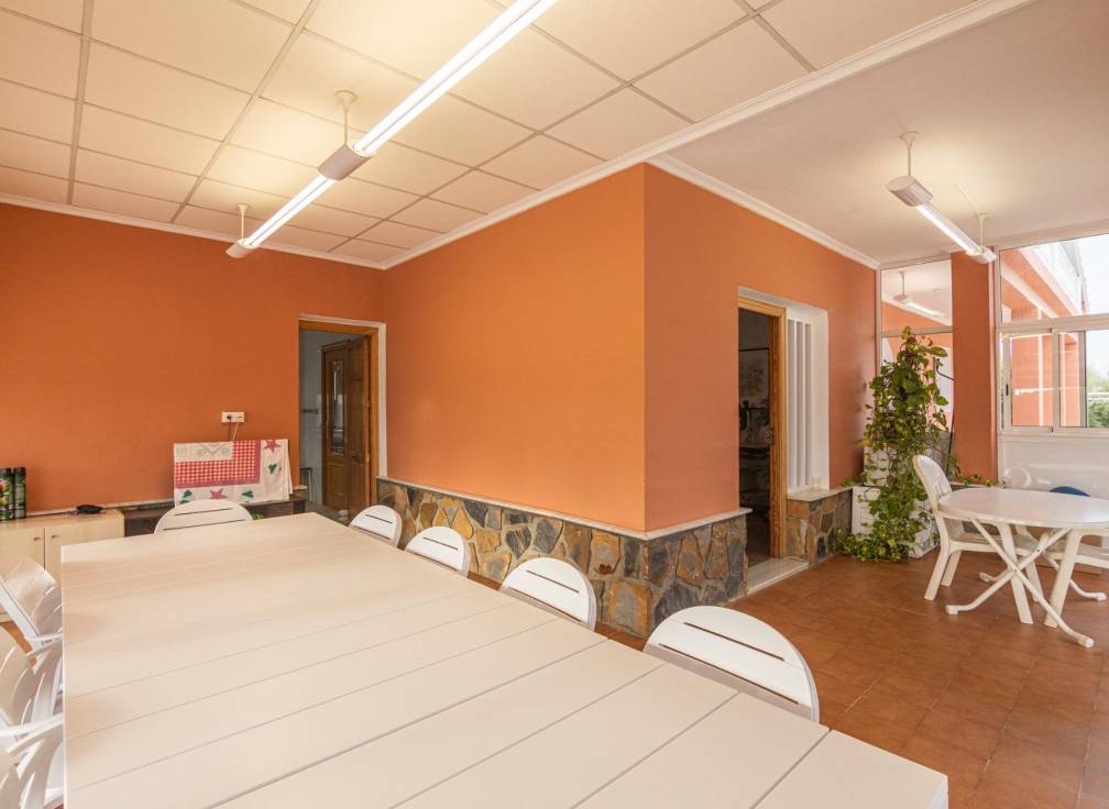Resale - Villa - Valverde (Alicante) - Valverde