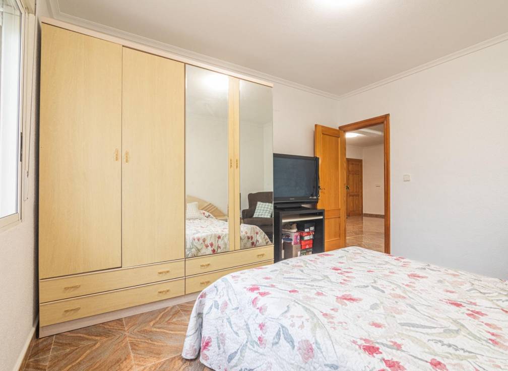Resale - Villa - Valverde (Alicante) - Valverde