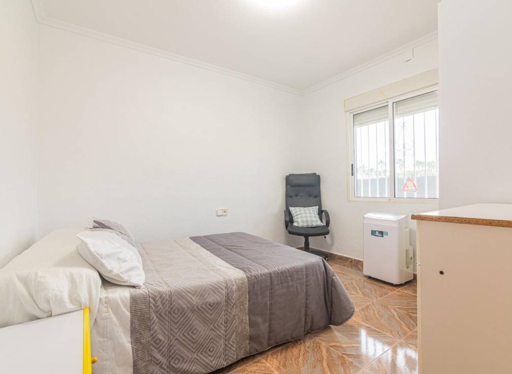 Resale - Villa - Valverde (Alicante) - Valverde