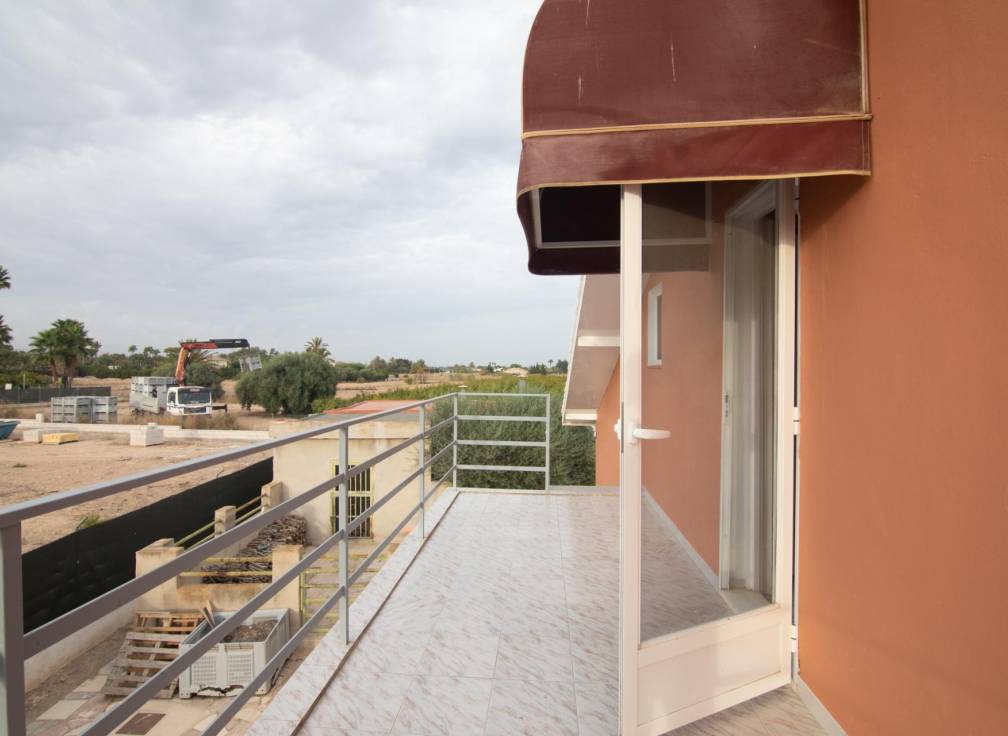 Resale - Villa - Valverde (Alicante) - Valverde