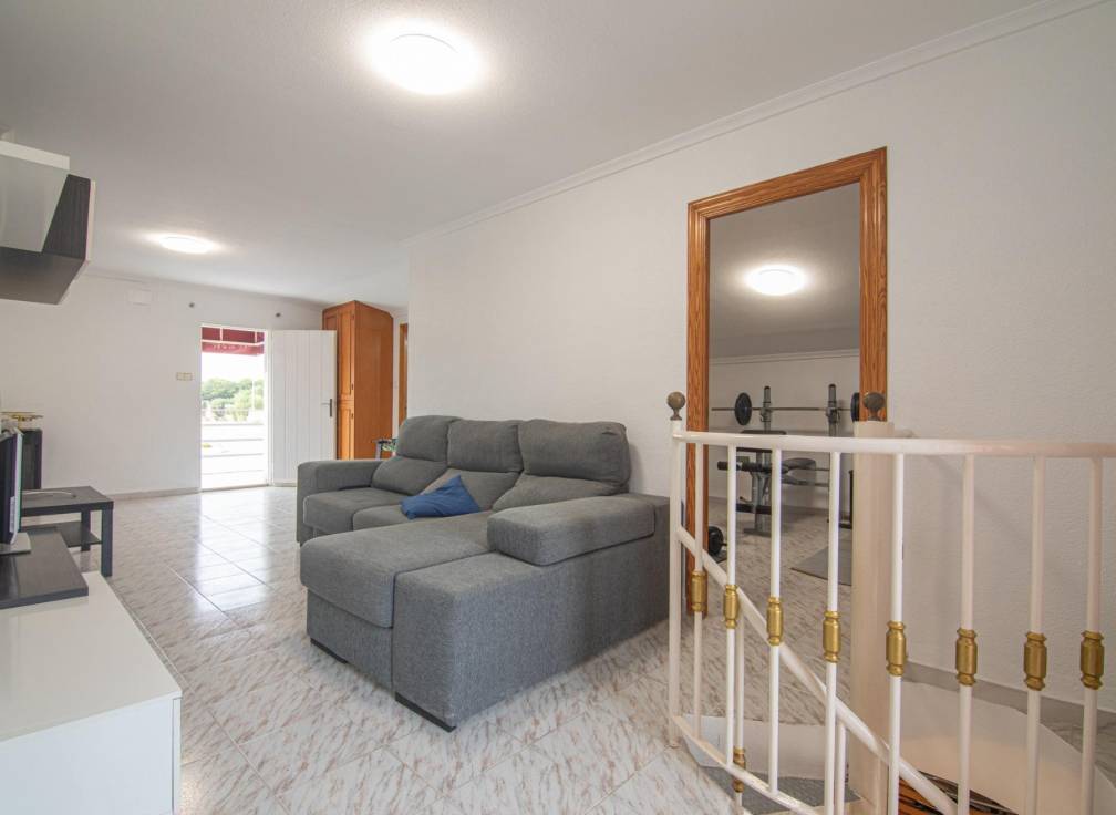 Resale - Villa - Valverde (Alicante) - Valverde