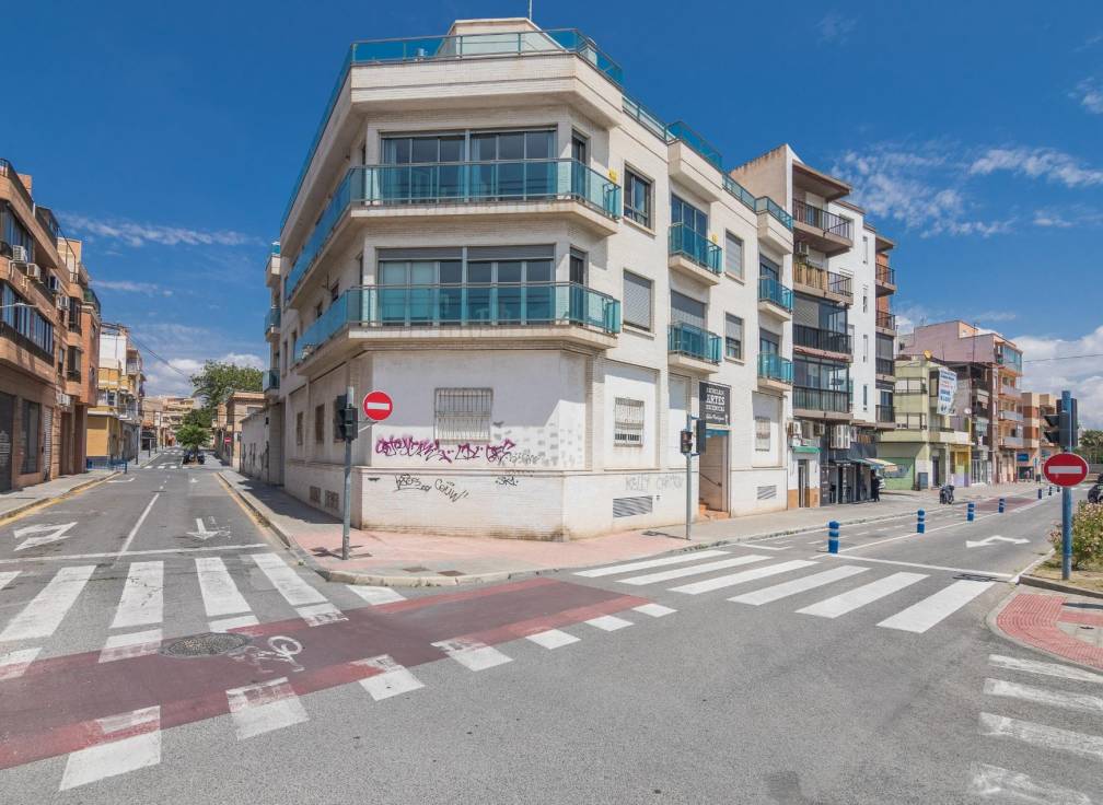 Revente - Appartement - Alicante - San Gabriel