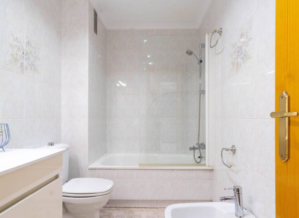 Revente - Appartement - Elche - Altabix