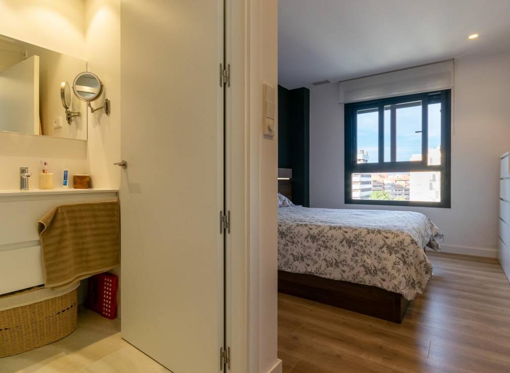 Revente - Appartement - Elche - Corte Ingles