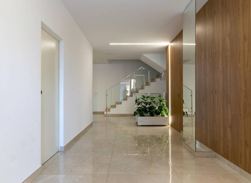 Revente - Appartement - Elche - Corte Ingles
