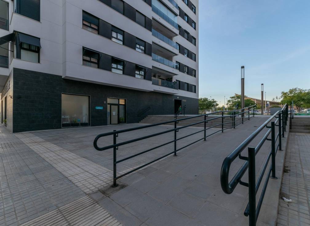 Revente - Appartement - Elche - Corte Ingles