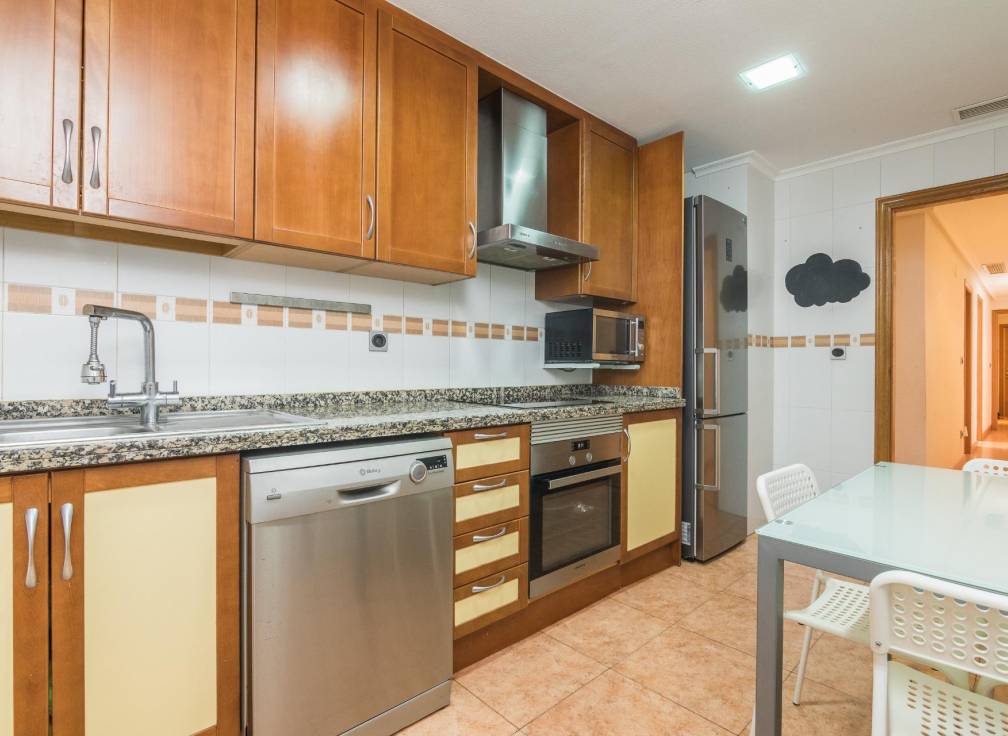 Revente - Appartement - Elche - Corte Ingles