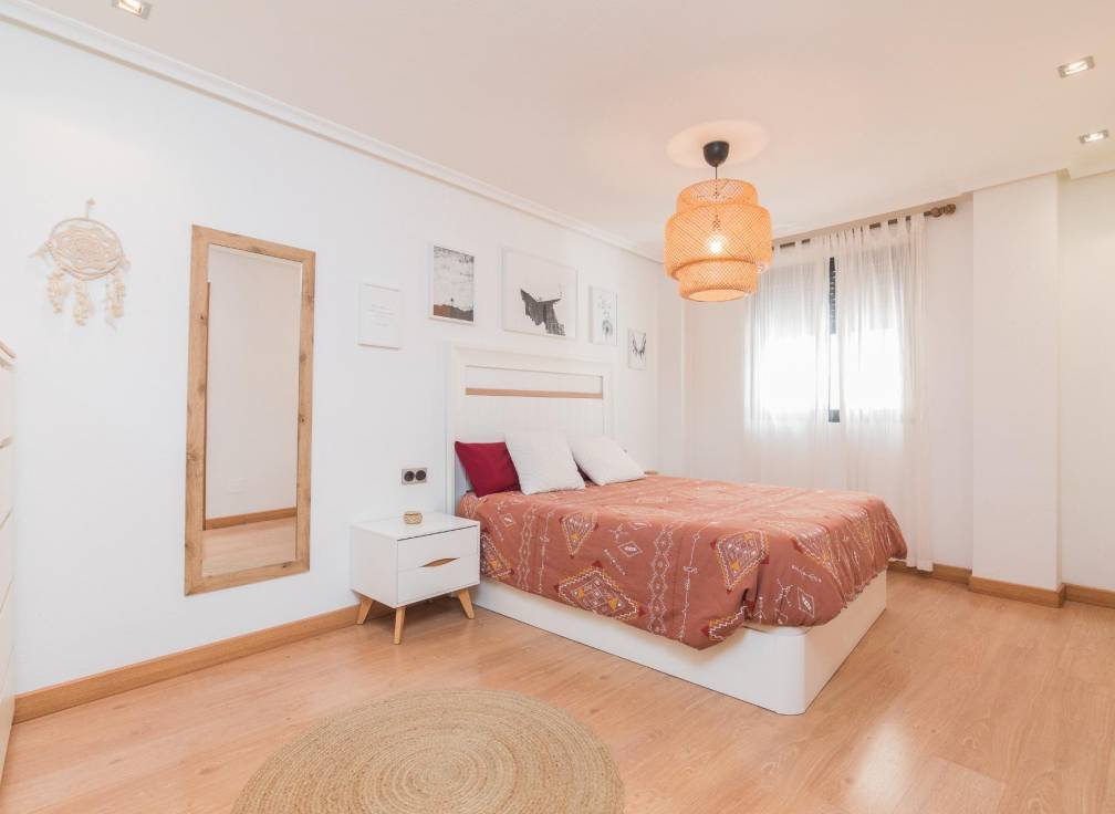 Revente - Appartement - Elche - Corte Ingles