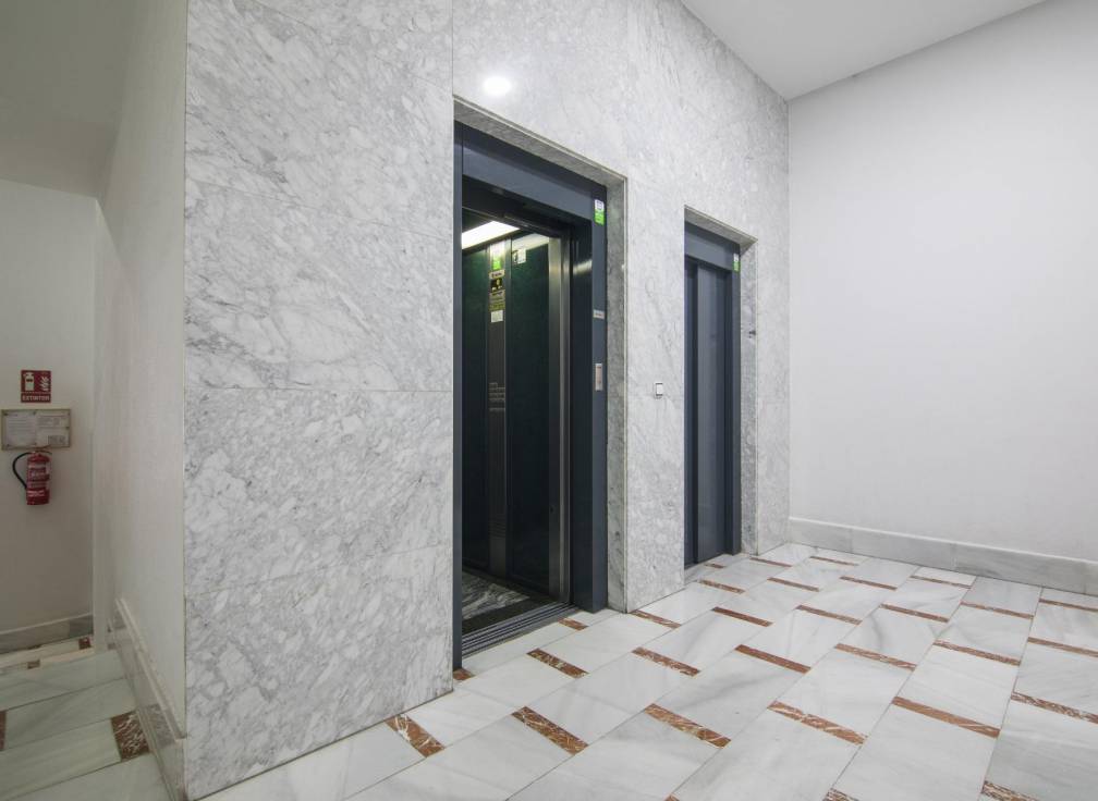 Revente - Appartement - Elche - Corte Ingles