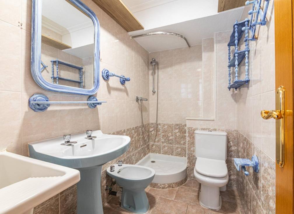 Revente - Appartement - Elche - Corte Ingles