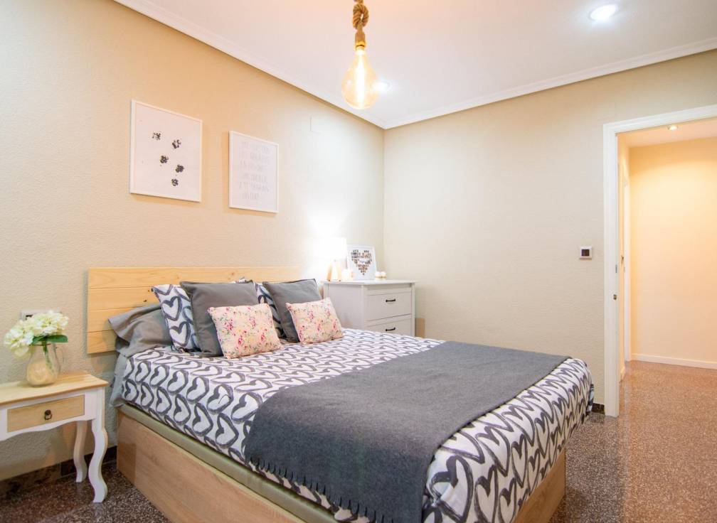 Revente - Appartement - Elche - Cortes valencianas