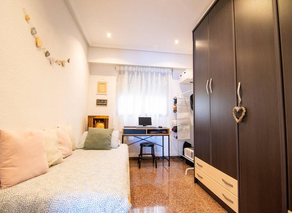 Revente - Appartement - Elche - Cortes valencianas