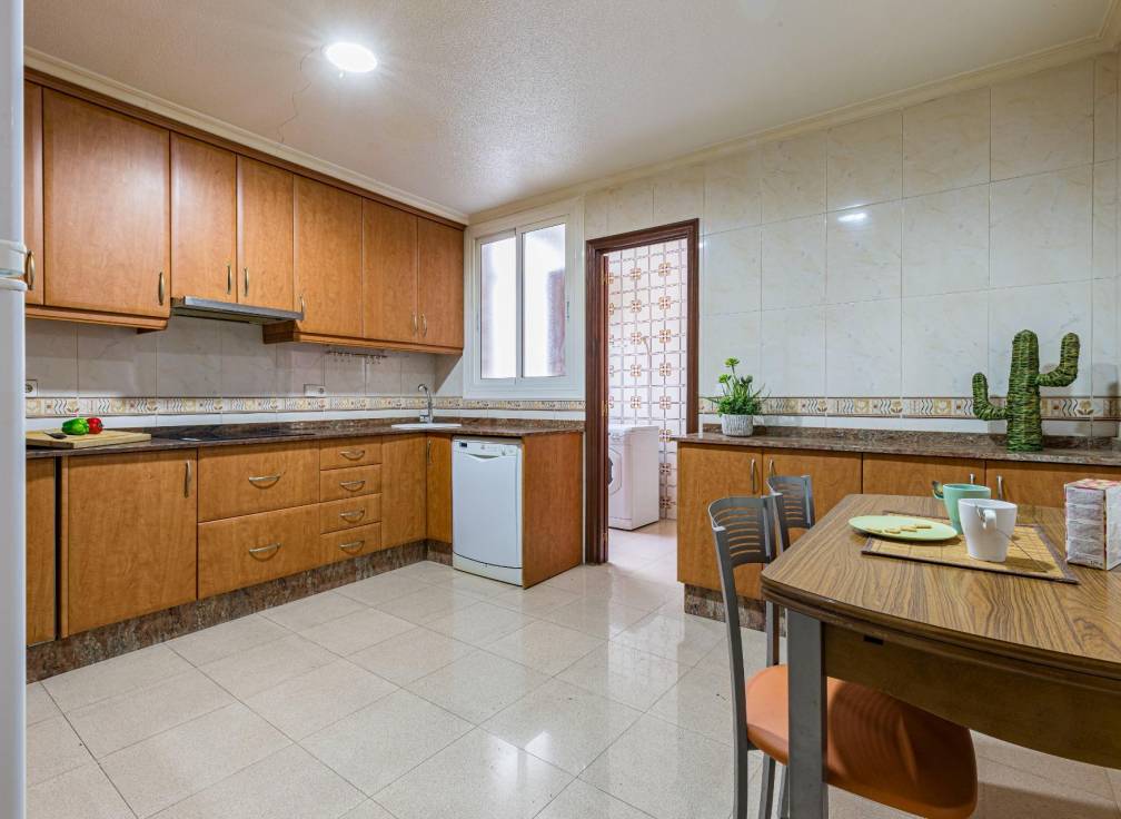 Revente - Appartement - Elche - Plaza Crevillente