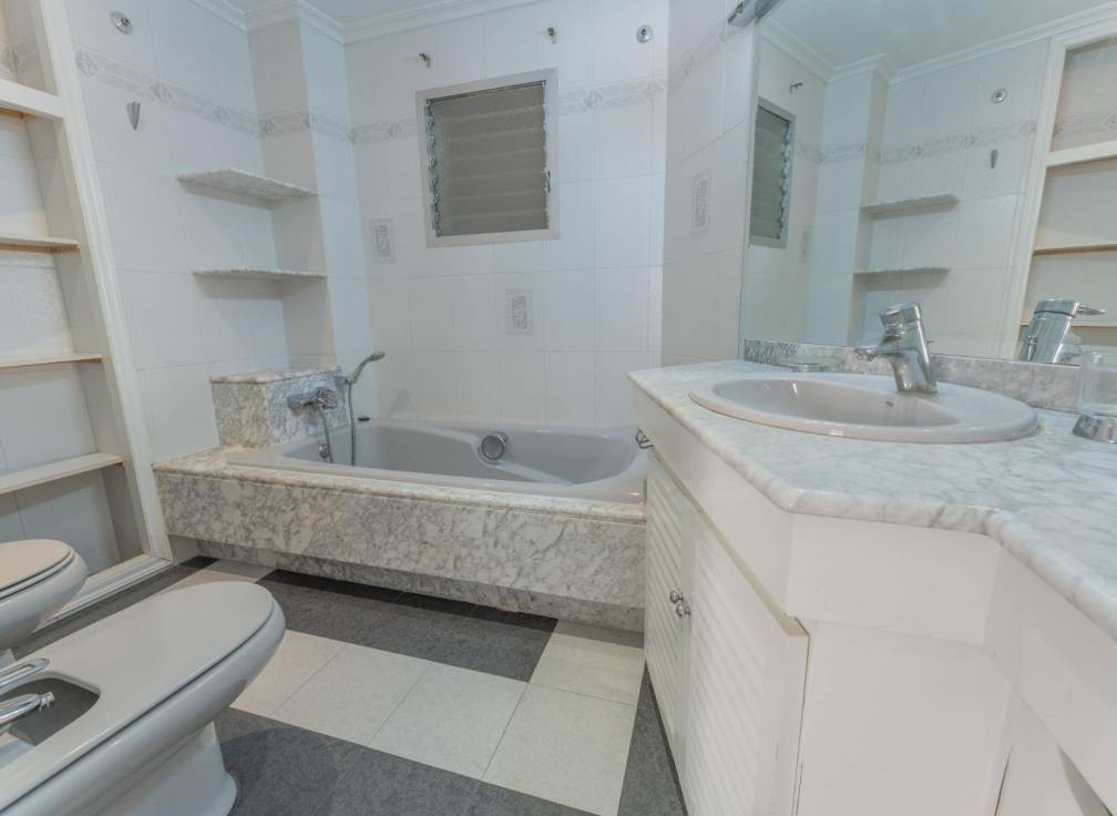 Revente - Appartement - Elche - Plaza Madrid