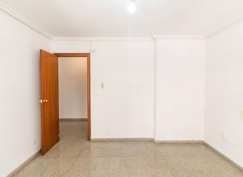 Revente - Appartement - Elche - Plaza Madrid