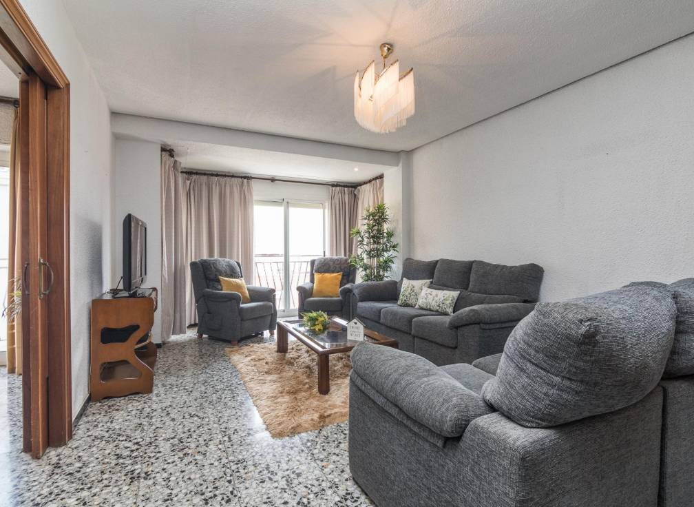 Revente - Appartement - Elche - Plaza Obispo Siuri