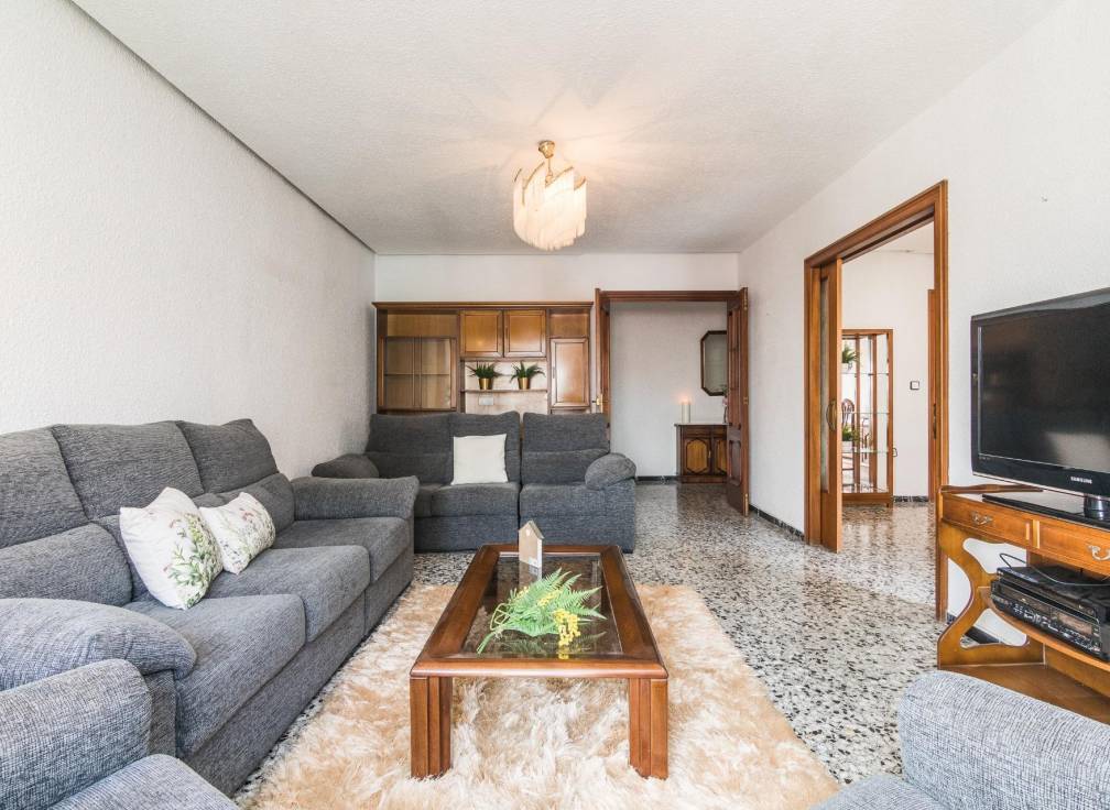 Revente - Appartement - Elche - Plaza Obispo Siuri