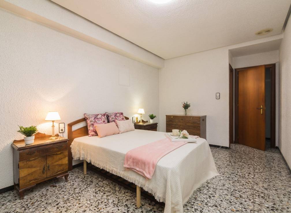 Revente - Appartement - Elche - Plaza Obispo Siuri