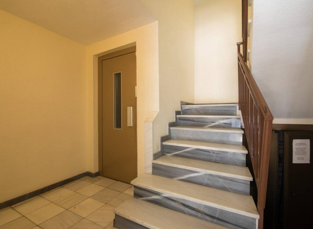 Revente - Appartement - Elche - Plaza Obispo Siuri