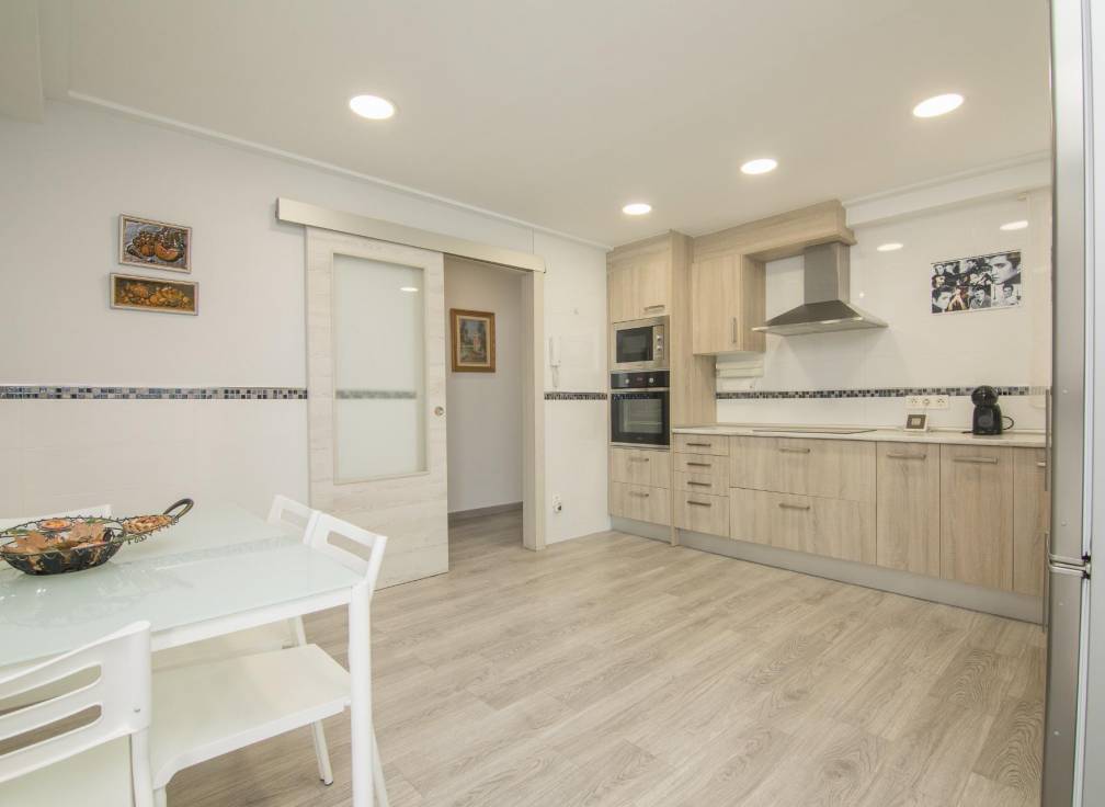 Revente - Appartement - Elche - Reina Victoria-Miguel Hernández