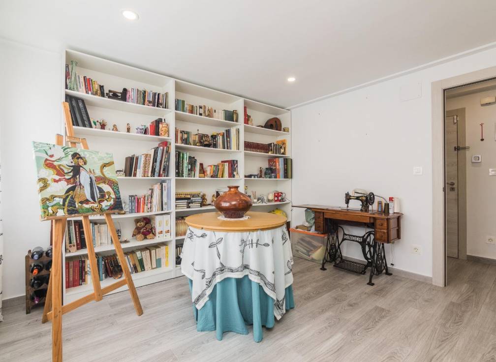 Revente - Appartement - Elche - Reina Victoria-Miguel Hernández