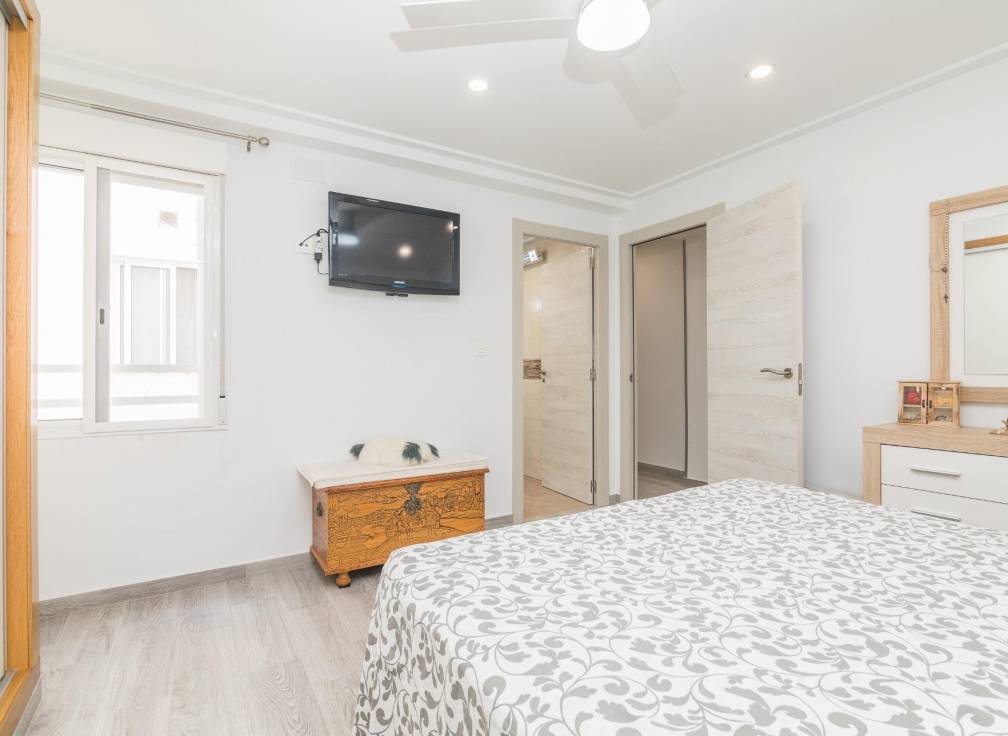 Revente - Appartement - Elche - Reina Victoria-Miguel Hernández