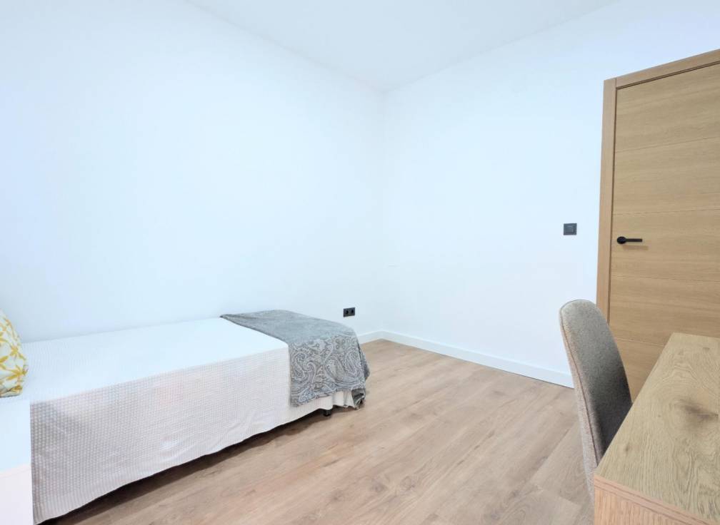 Revente - Appartement - Elche - Reina Victoria-Miguel Hernández