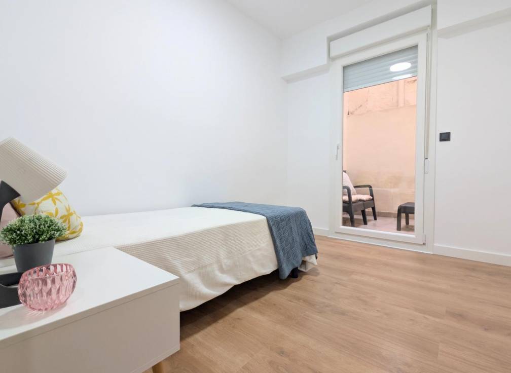 Revente - Appartement - Elche - Reina Victoria-Miguel Hernández