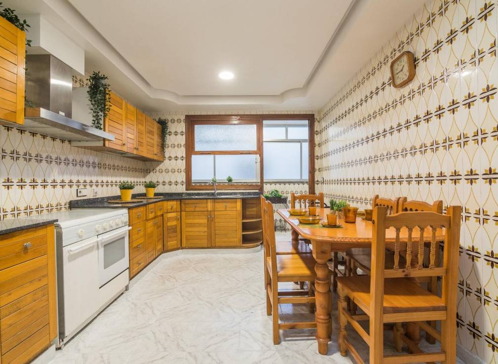 Revente - Appartement - Elche - Reina Victoria-Miguel Hernández